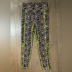 ALL ACCESS Leggings size M New Without Tags.
